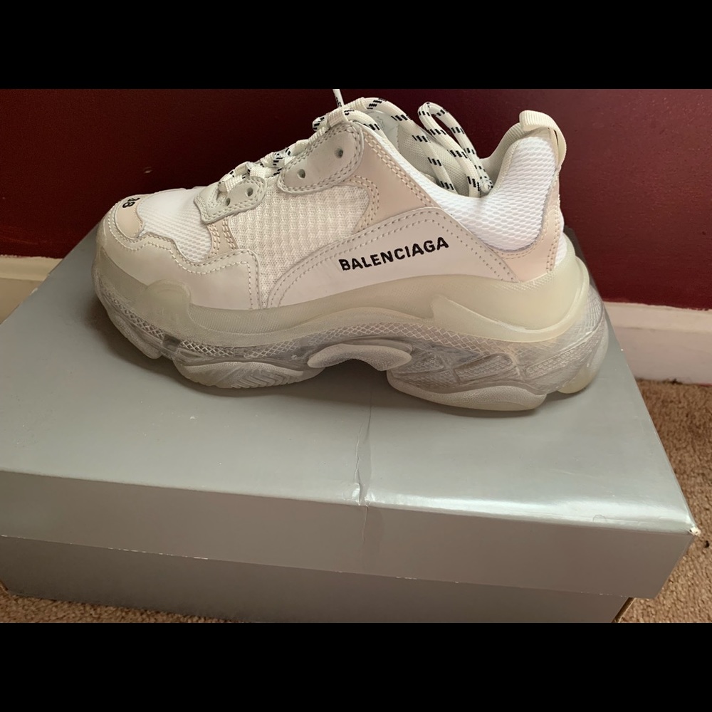 Women’s Balenciaga triple s